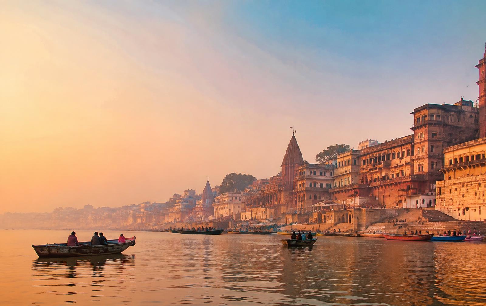 Varanasi Pilgrimage — Kashi Vishwanath & Ganga